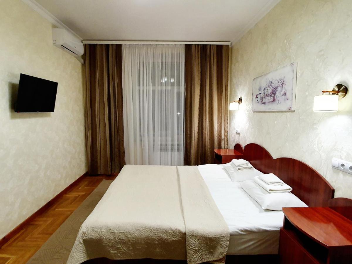 Hotel Sluch Starokostyantyniv Quarto foto